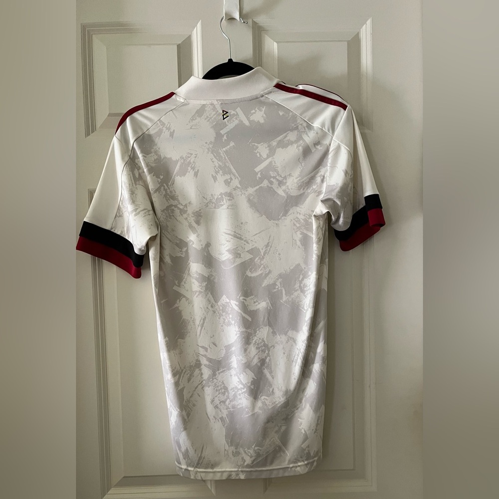 Men’s adidas Belgium Away Soccer Jersey Ribbed V-neck Belgium woven crest size S - Picture 5 of 7